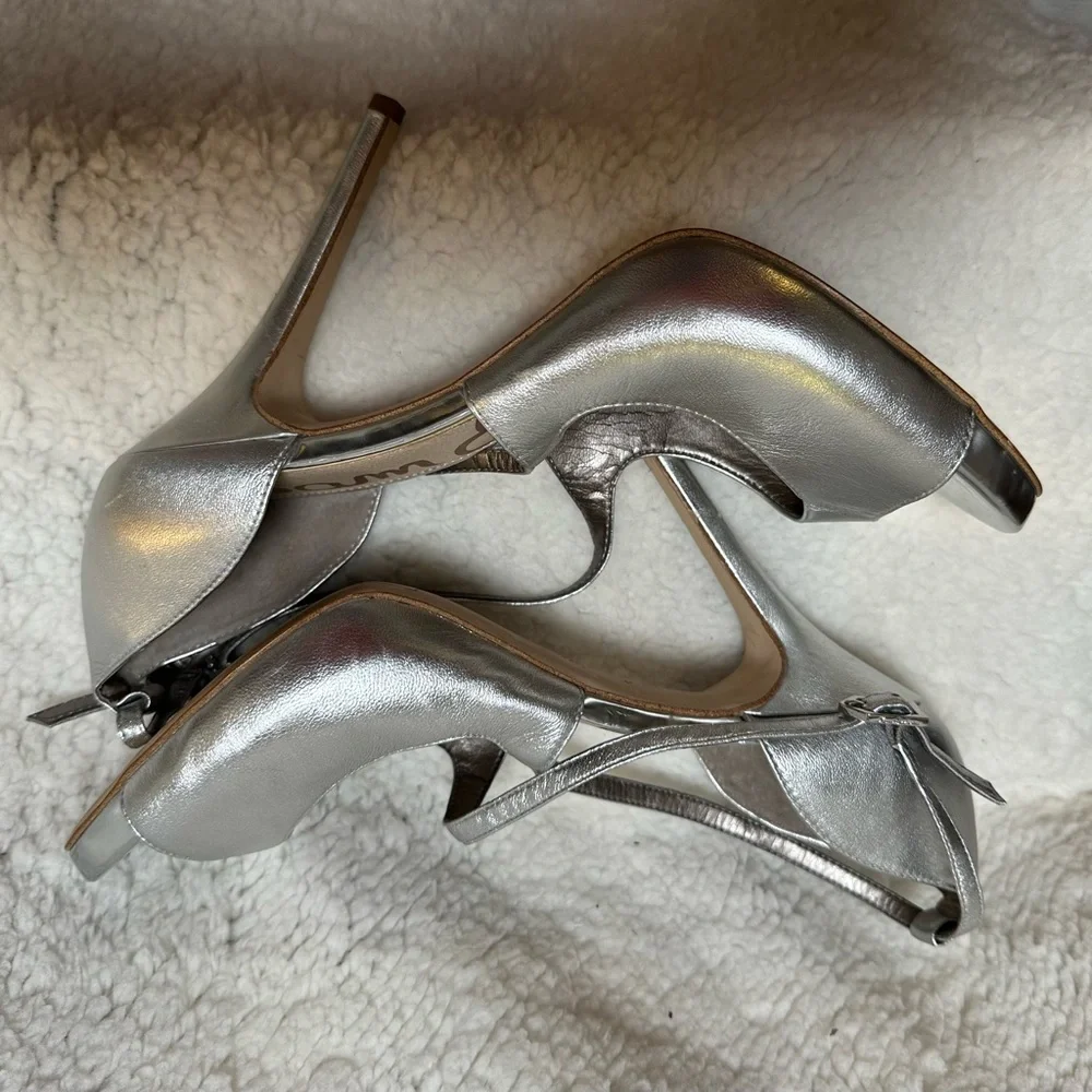 Sam Edelman Sam “Elizabeth”  Silver Strappy Pump 4” Stiletto Heels Size 9.5M